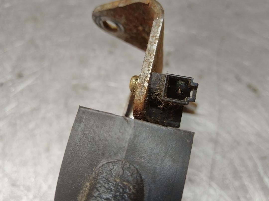 Рычаг ручного тормоза (ручника) CUR830 Toyota Avensis купить в магазине запчастей бу