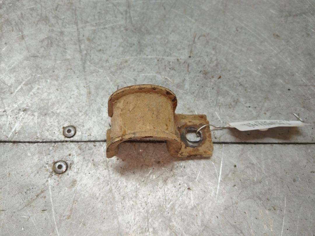 Крепление втулки стабилизатора K5DW1F Renault Scenic RX4 - Фото 1