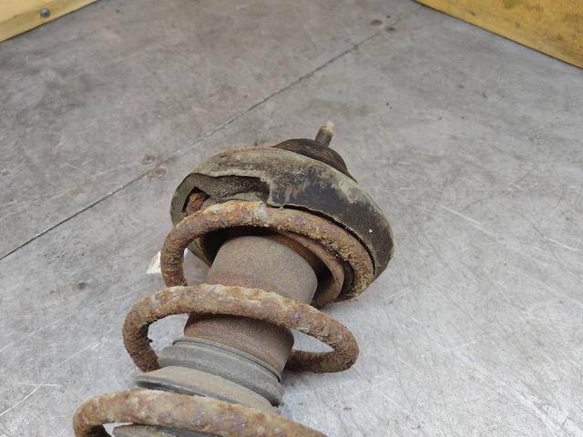 Амортизатор задний правый 9BDXW5 Volkswagen Jetta купить с доставкой. Огромный выбор запчастей и марок авто. У нас есть практически все.