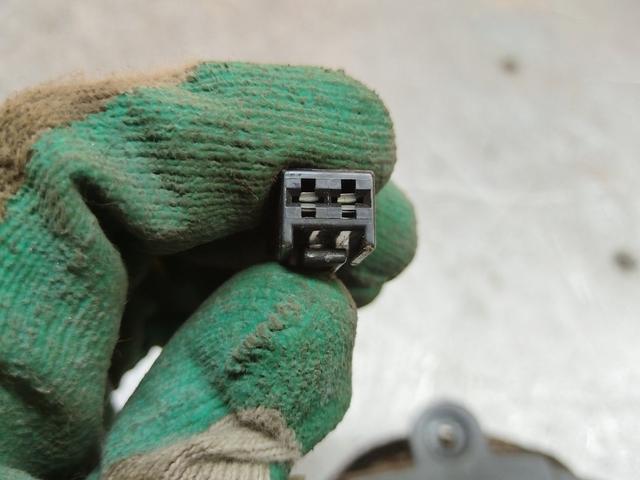 Динамик двери передней правой U688N1 Saab 9-3 купить в магазине запчастей бу