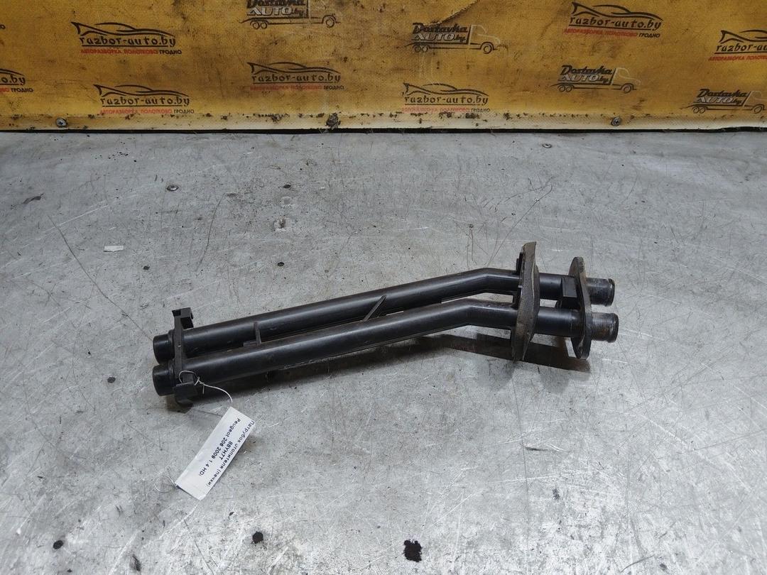 Патрубок отопителя (печки) 88YH7T Peugeot 206