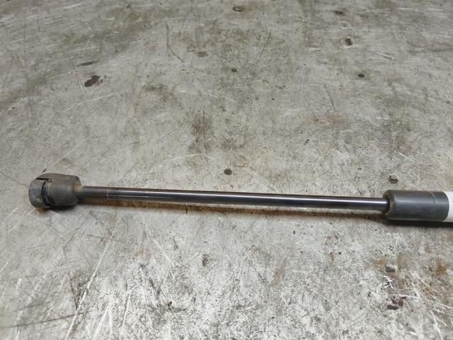 Амортизатор крышки багажника (3-5 двери) J9X8S8 Hyundai Getz undefined