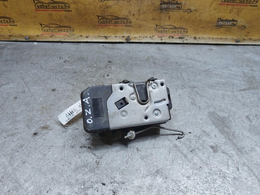 Замок двери передней левой FOHV0T Opel Zafira