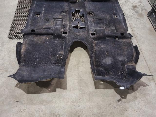 Ковер салонный LU6IL4 Mitsubishi Grandis купить с доставкой