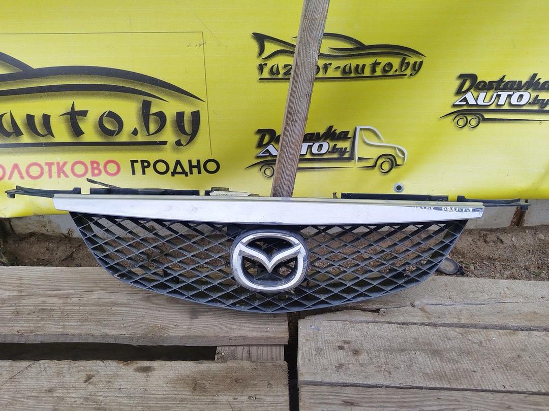 Решетка радиатора Q98JO0 Mazda Premacy - Фото 1