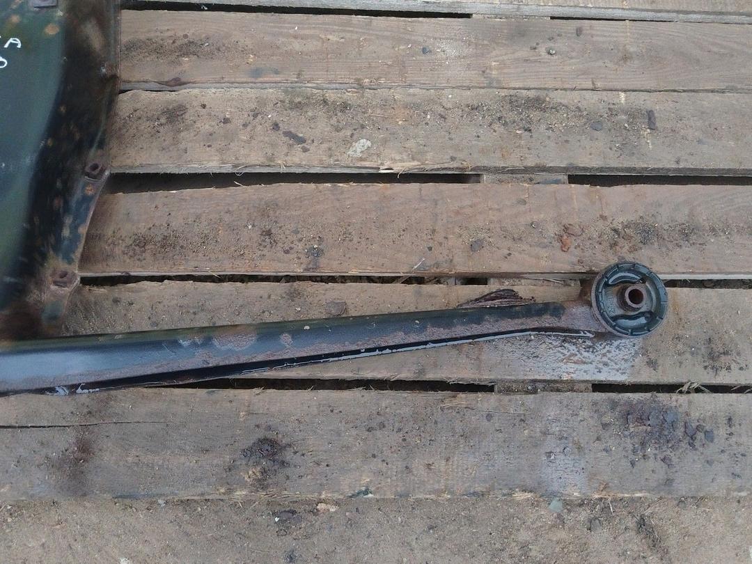 Балка подвески задняя 3E414E Subaru Impreza undefined