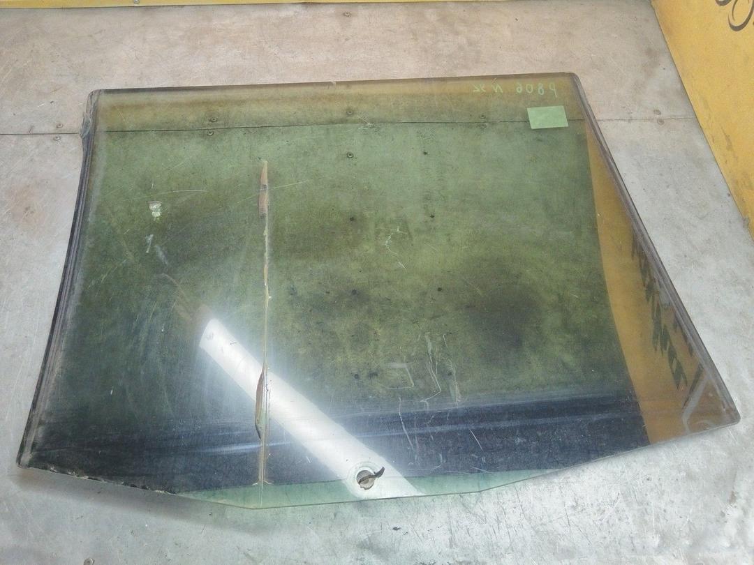 Стекло двери задней правой Q96EZ5 Peugeot 806 купить с доставкой