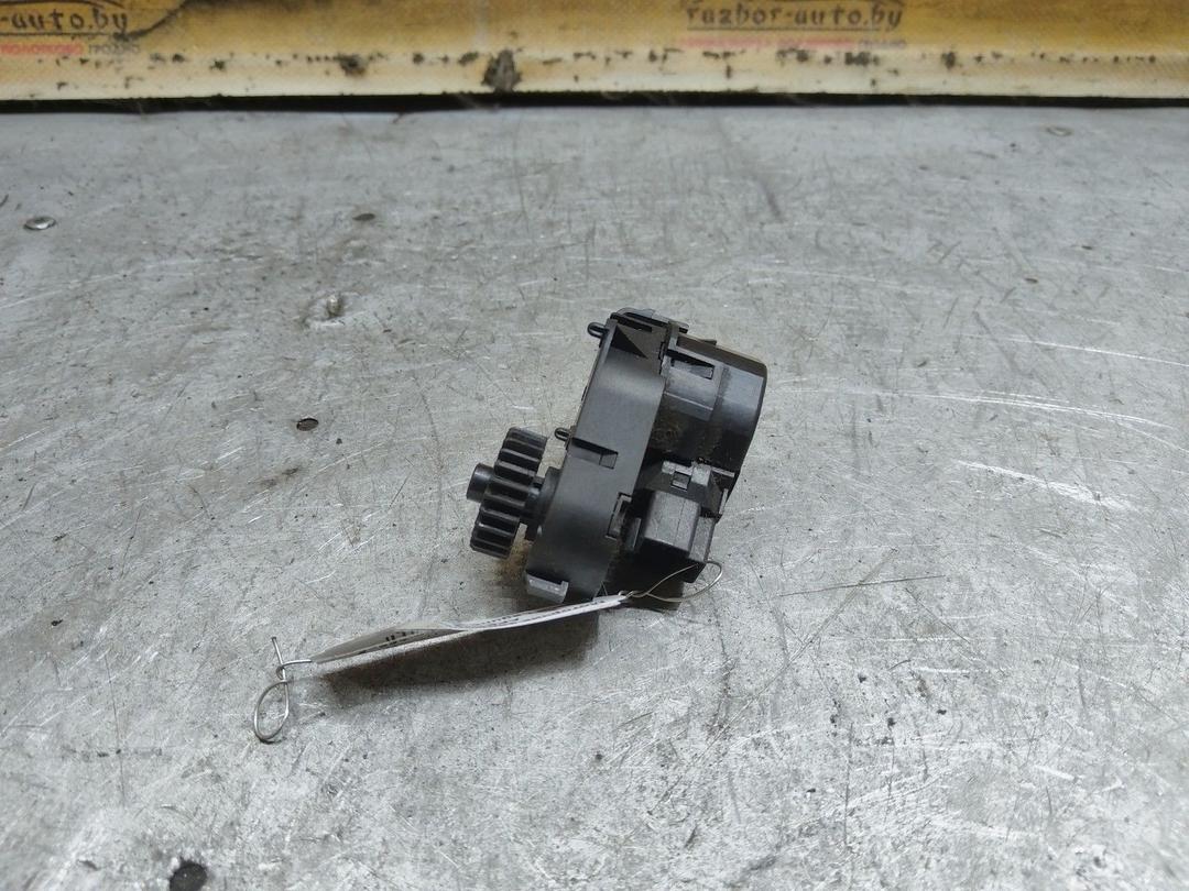 Моторчик заслонки печки AP5TVZ Renault Laguna купить