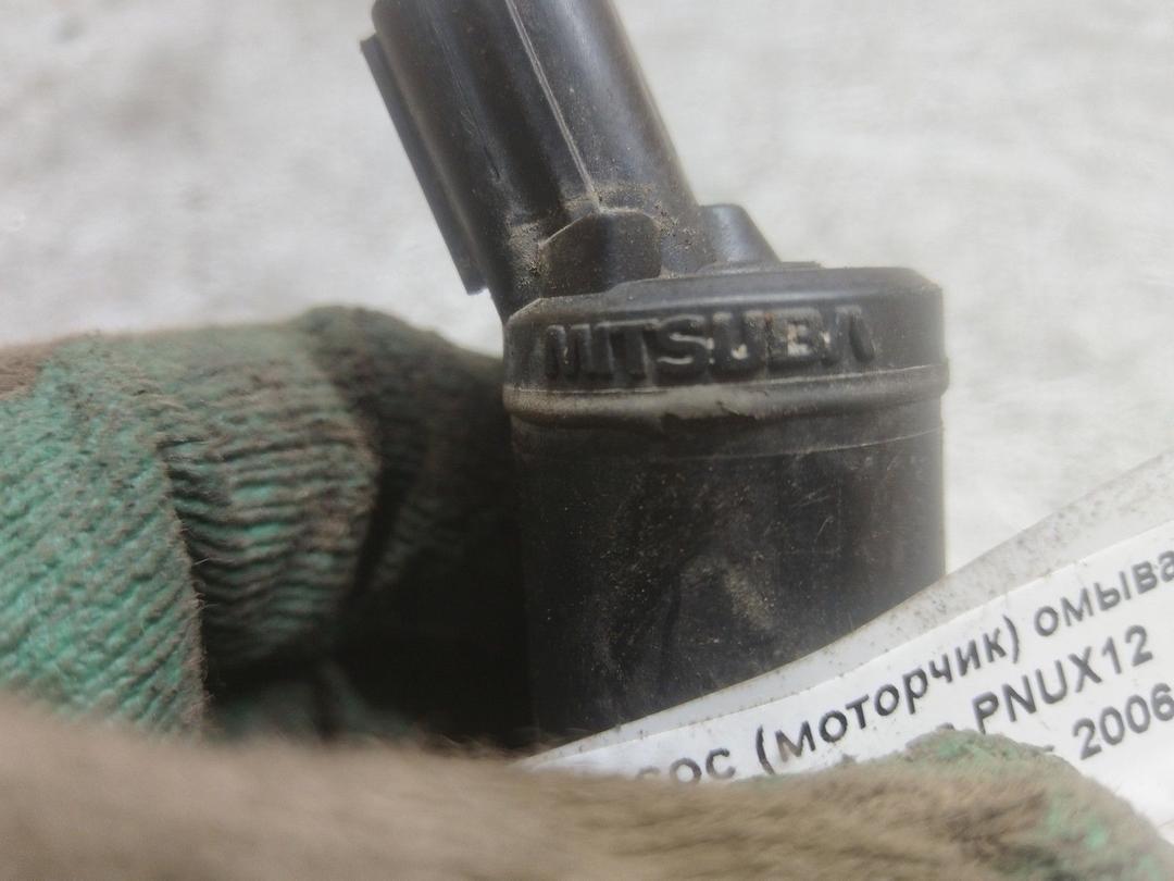 Насос (моторчик) омывателя стекла PNUX12 Mitsubishi Grandis купить на авторазборке