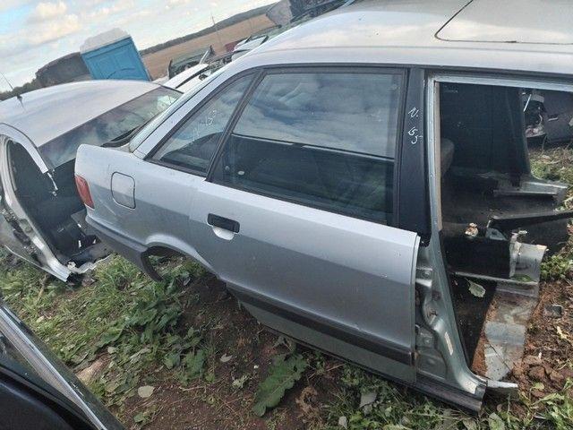 Уплотнитель двери задней правой ZX30IW Audi 80