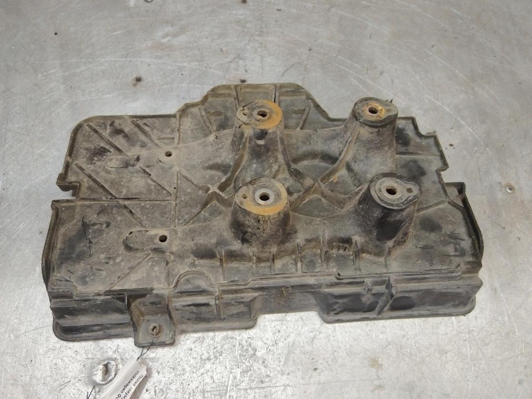 Полка аккумулятора JO6Z93 Volkswagen Golf - Фото 3