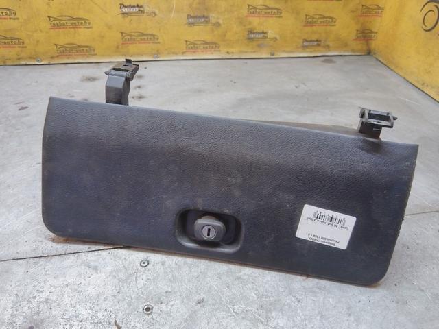 Бардачок 1K3O2K Peugeot 306