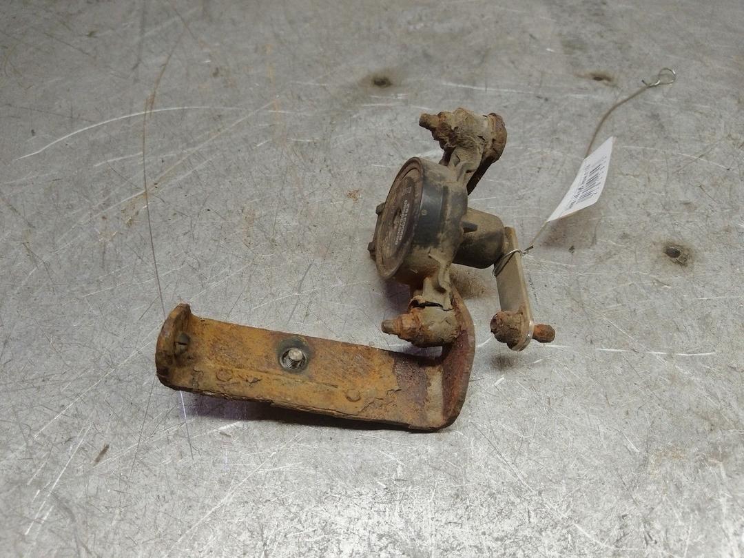 Датчик положения подвески D0Y16H Peugeot 607 - Фото 1