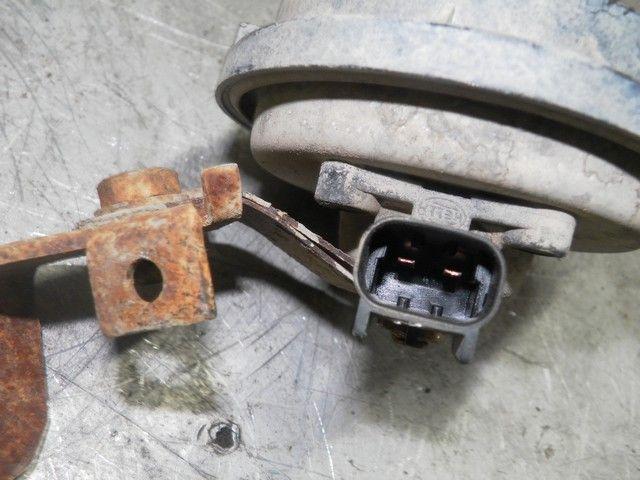 Сигнал (клаксон) ZL3OY8 Opel Vectra undefined