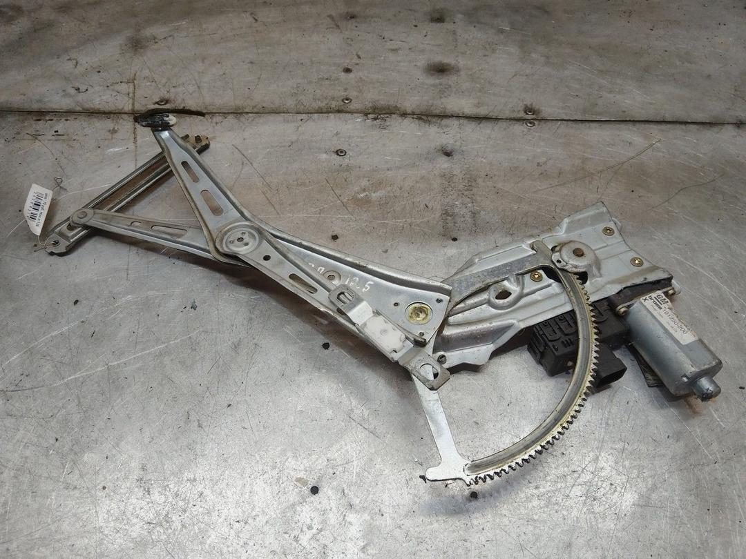 Стеклоподъемник электрический передний правый MEOAOA Opel Zafira купить