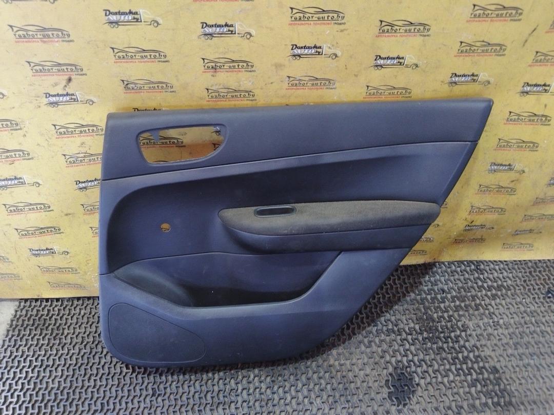 Обшивка двери задней правой (дверная карта) ZLPYBN Peugeot 307 купить