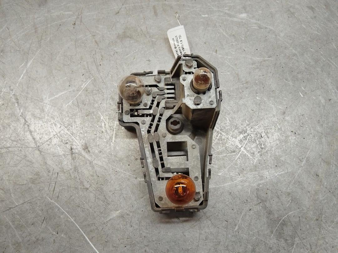 Панель (плата) фонаря заднего правого N009UX Ford Galaxy