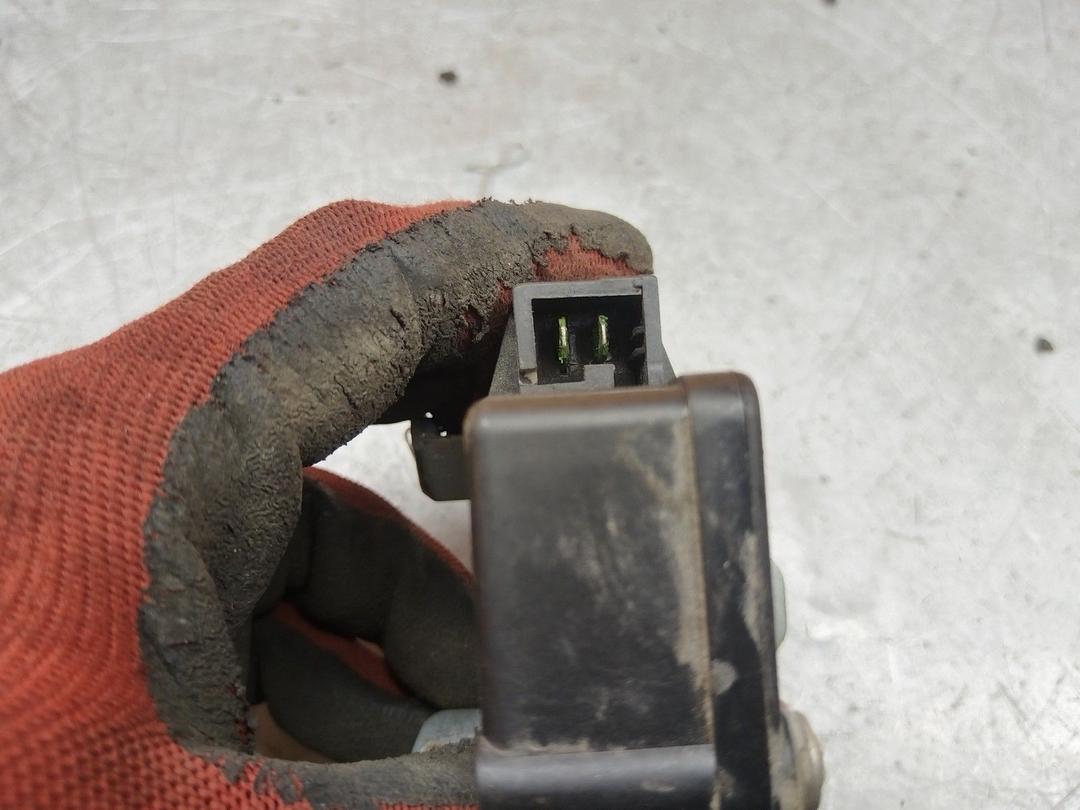 Активатор замка багажника A1LFV0 Toyota Aygo купить с доставкой