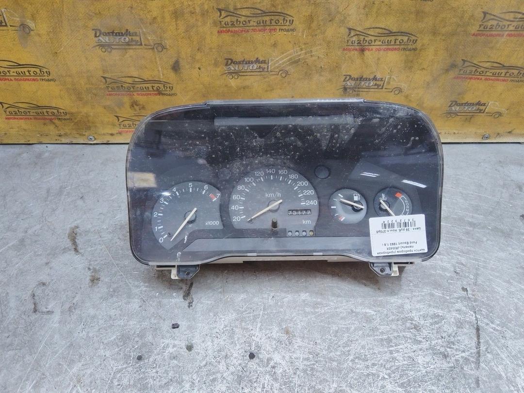 Щиток приборов (приборная панель) JRM40X Ford Escort