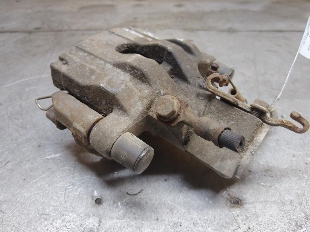 Суппорт задний правый 6I1L3L Saab 9-3 - Фото 3