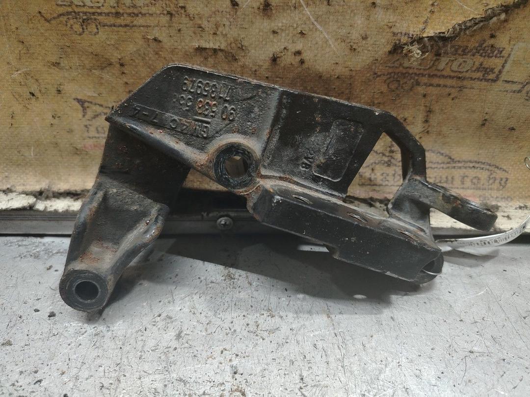 Кронштейн двигателя PMDSC8 Opel Astra - Фото 1