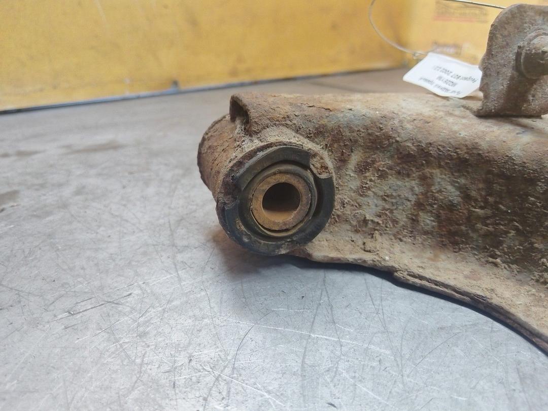 Рычаг задний правый MQ28YM Peugeot 607 купить