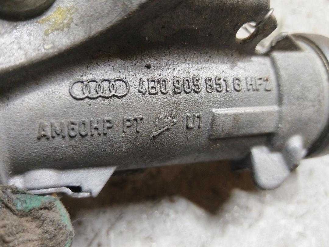 Замок зажигания W70XGM Volkswagen Passat купить в магазине запчастей бу