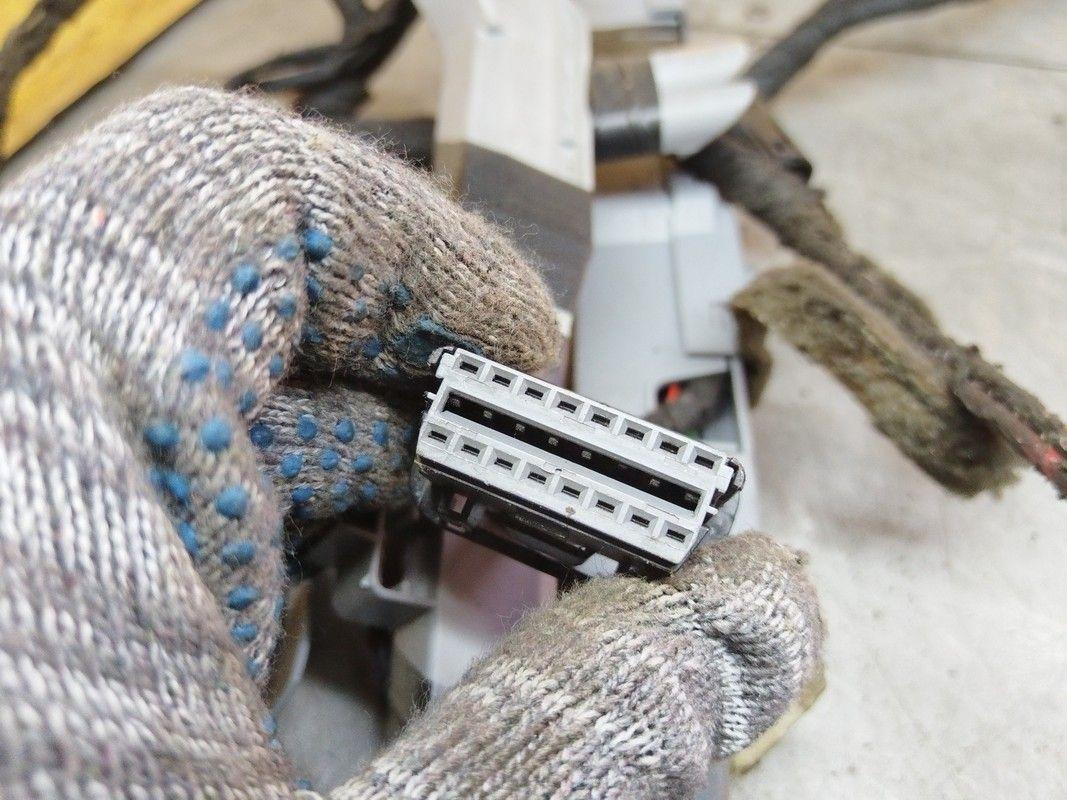 Проводка салона V642X0 Opel Astra - Фото 11