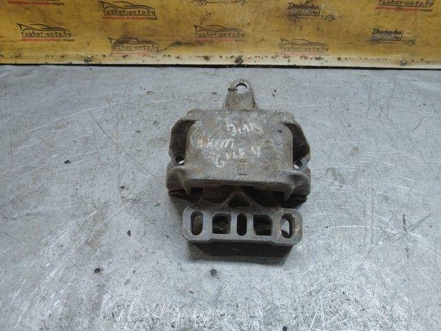 Подушка крепления двигателя 30W67G Volkswagen Golf