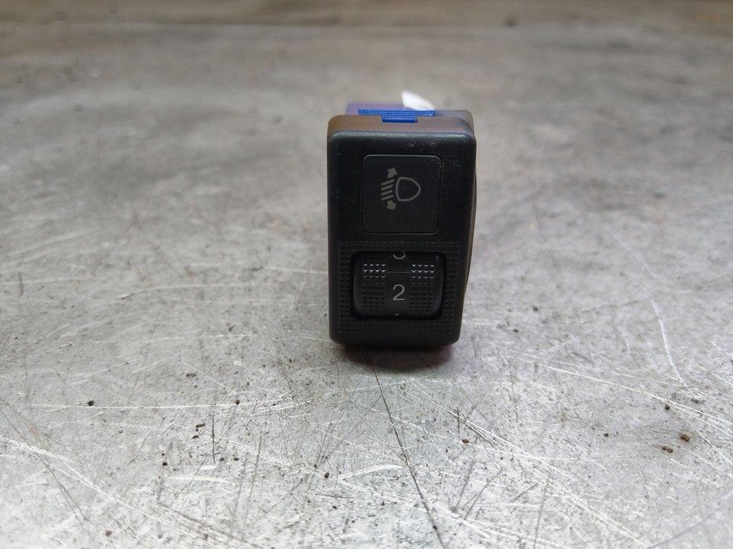 Кнопка корректора фар DEIOJ5 Mazda Premacy - Фото 2