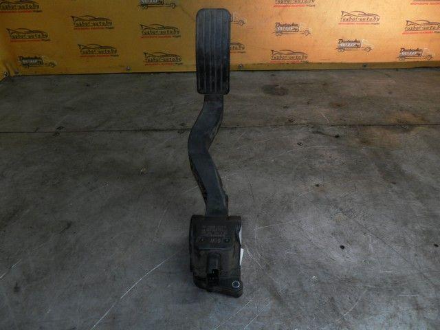 Педаль газа Z4W4A8 Citroen C4