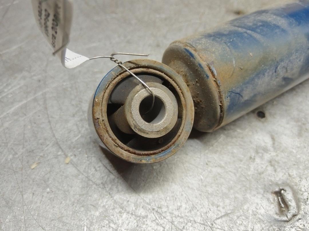 Амортизатор задний правый V9RP9Q Opel Astra - Фото 5