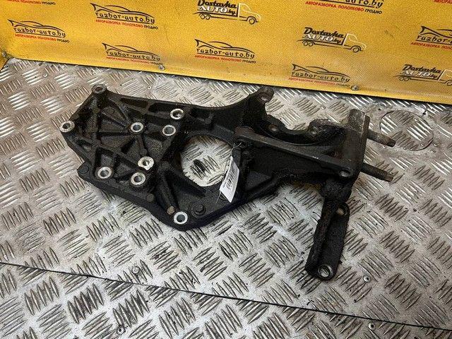 Кронштейн генератора 2HFP6H Ford Mondeo - Фото 1