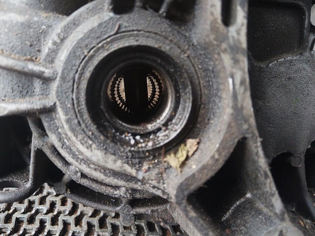 КПП механическая (МКПП) 5-ступенчатая GBNYRD Renault Scenic купить с доставкой