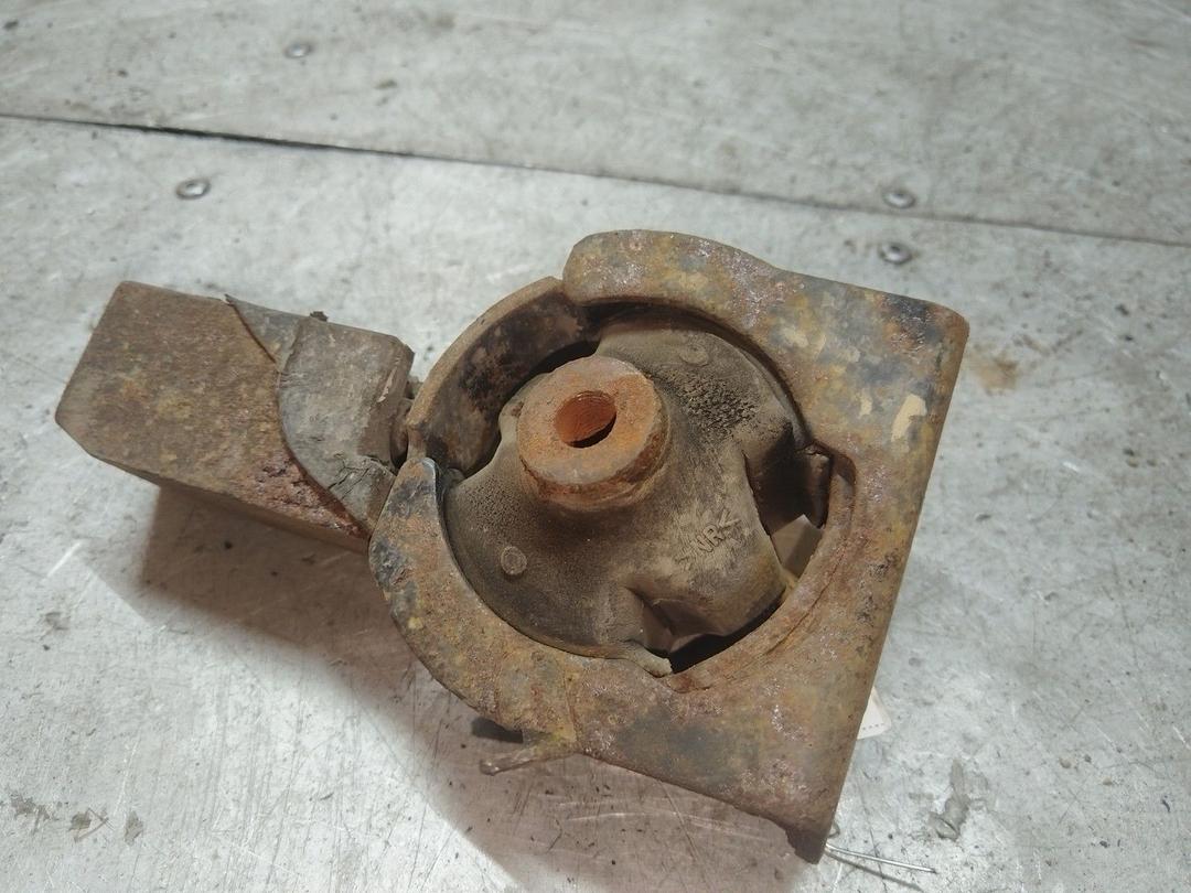 Подушка крепления КПП 6EXXB6 Toyota Avensis - Фото 4