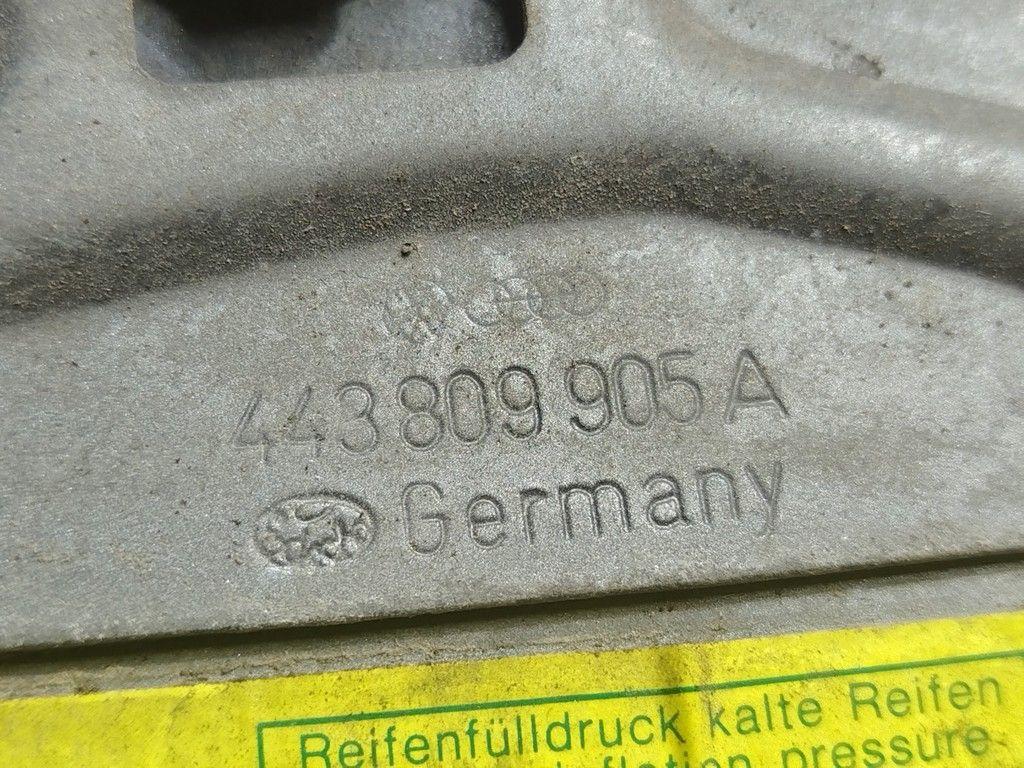 Лючок топливного бака KS76L7 Audi 100 - Фото 4