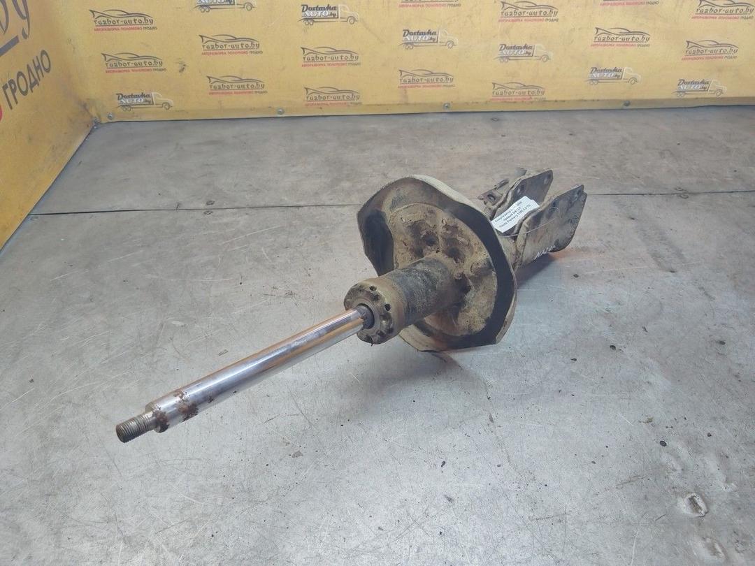 Амортизатор передний правый G91ZI1 Mazda Premacy купить