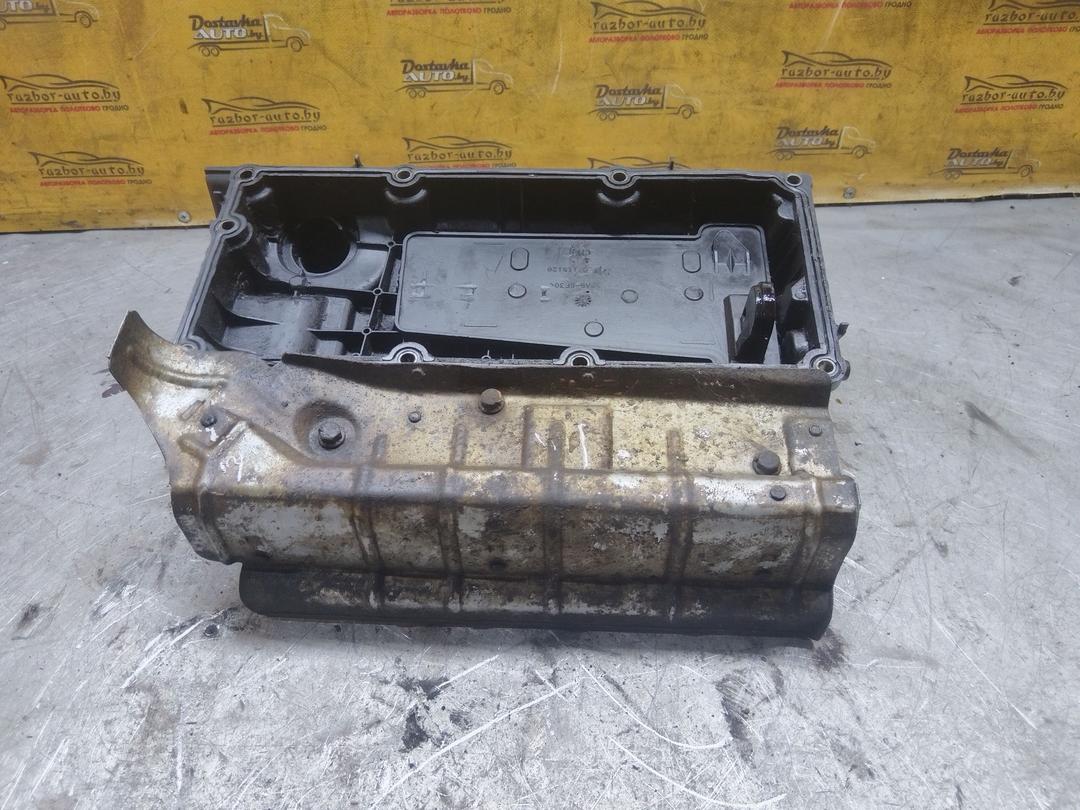 Клапанная крышка M0NU5M Renault Clio - Фото 3