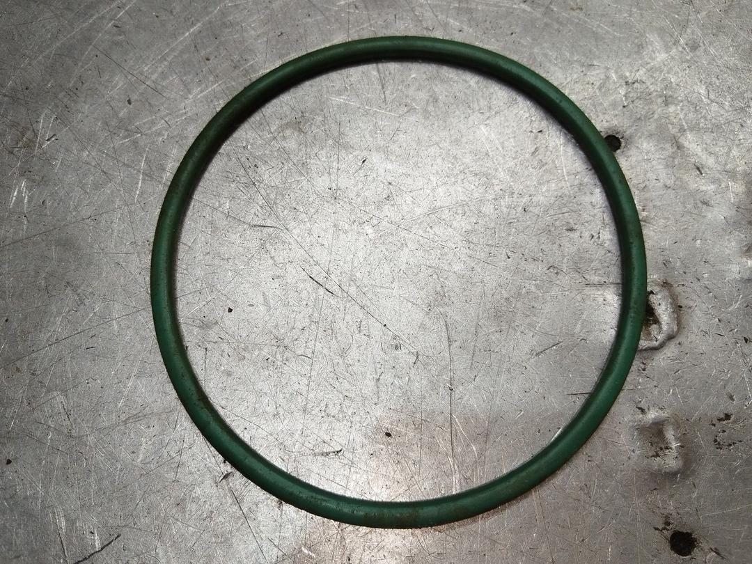 Уплотнитель F3E9J0 Kia Sorento