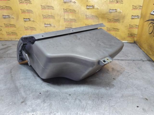 Бардачок ZAA652 Citroen Xsara Picasso купить