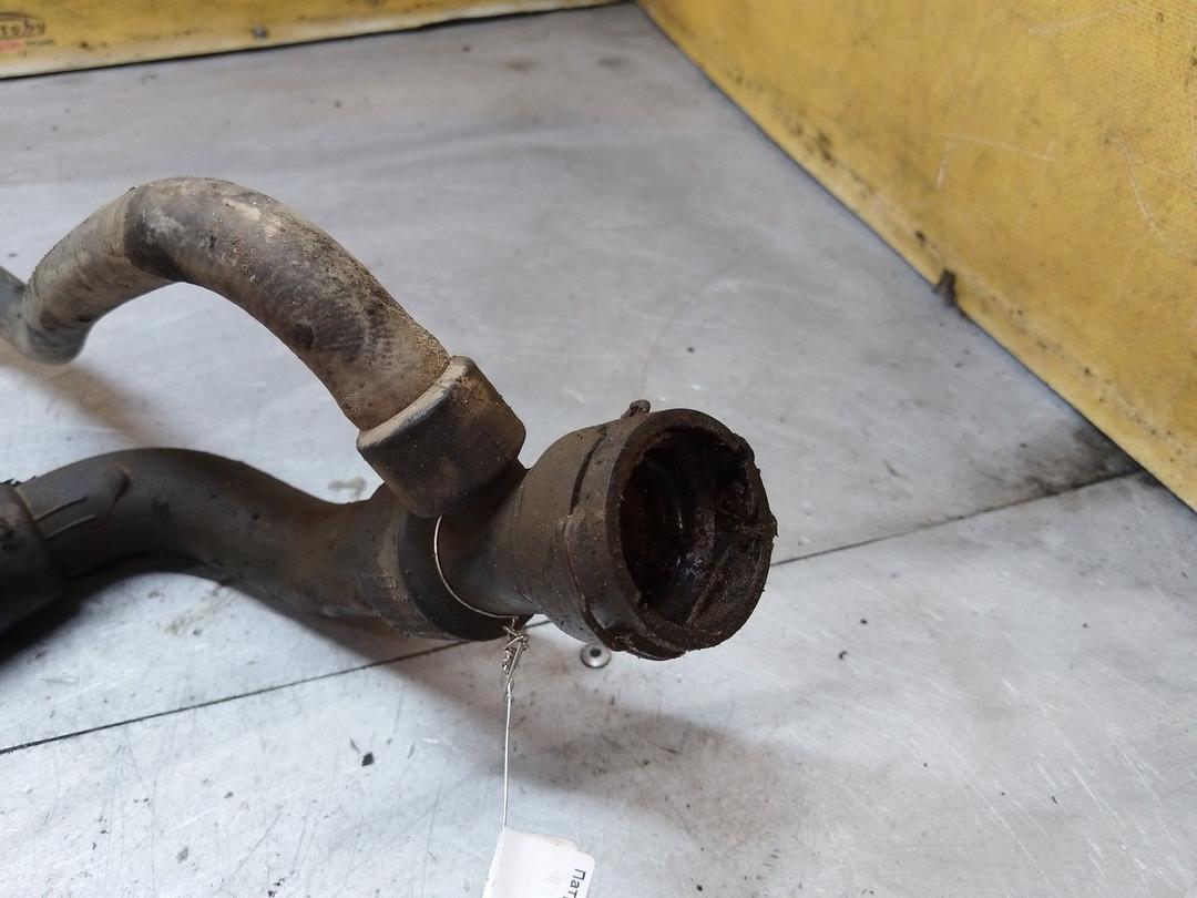 Патрубок радиатора RY0721 Audi A4 - Фото 3