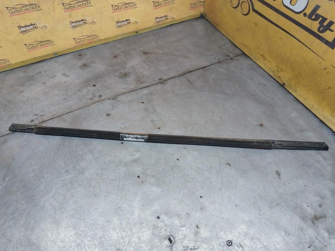 Молдинг стекла двери задней правой наружный UD2WMA Chrysler PT-Cruiser купить