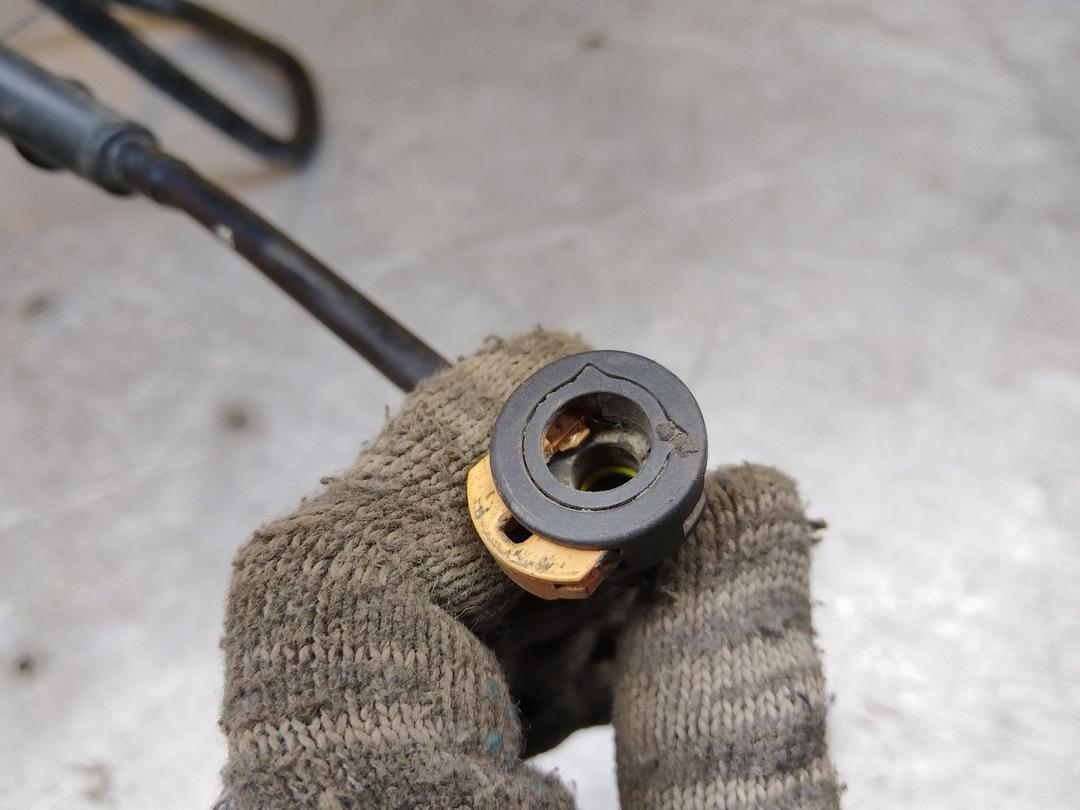 Трубка топливная 985A1T Ford Fusion купить на авторазборке