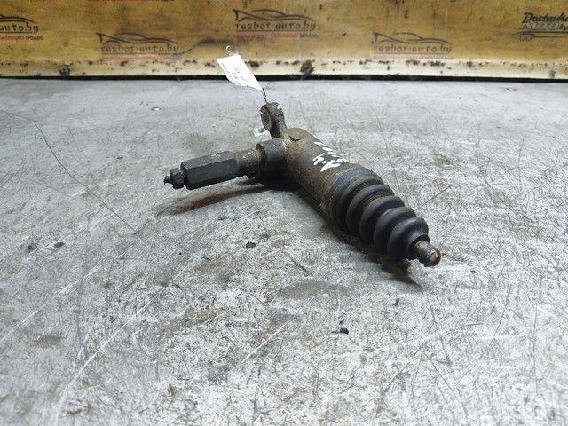 Цилиндр сцепления главный UIS3UZ Audi A4 купить в магазине запчастей бу