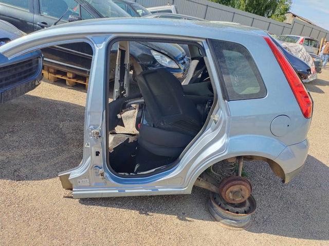 Консоль салона (кулисная часть) NXH075 Ford Fiesta