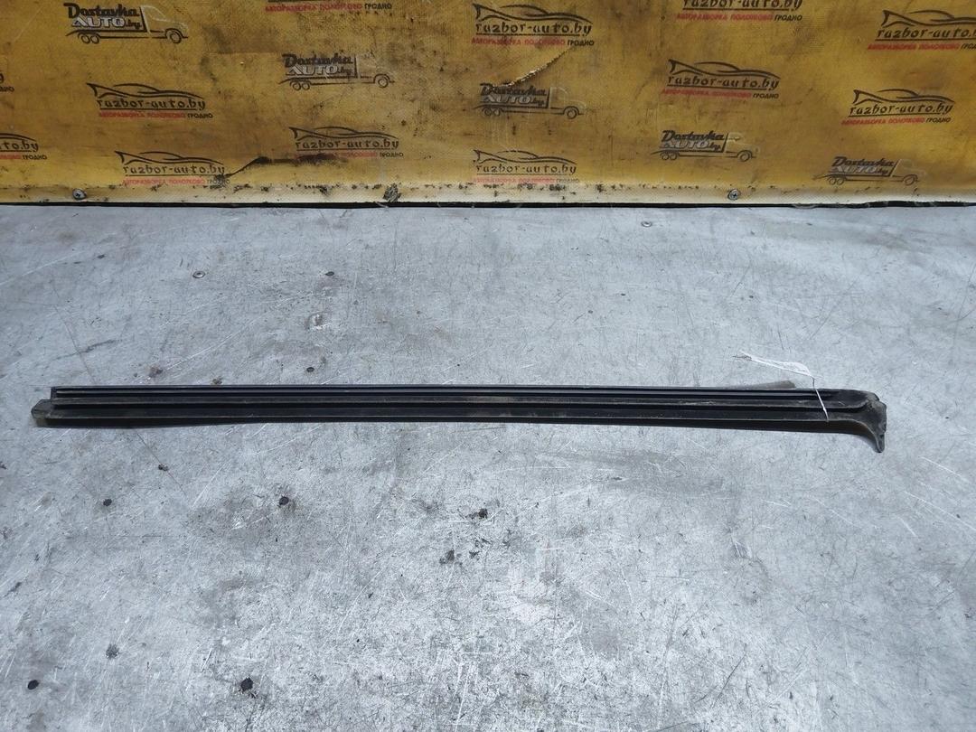 Молдинг стекла двери задней правой наружный ZVO25A Volvo S60 купить с доставкой