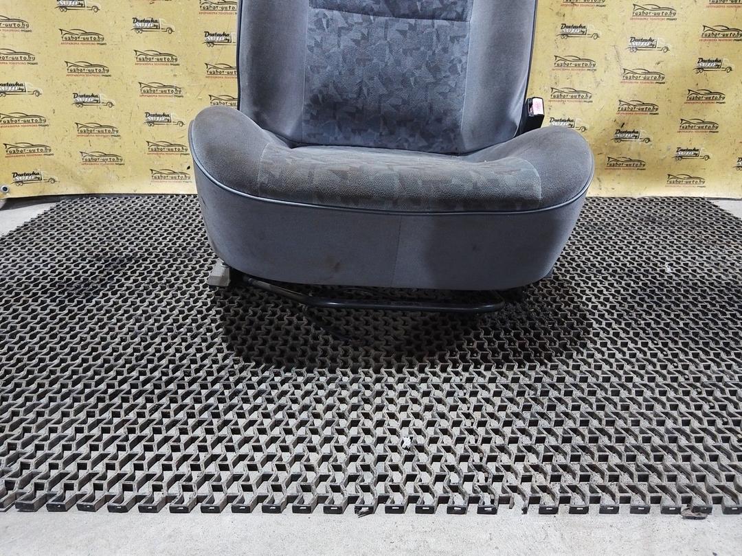 Сиденье переднее ES1WDY Renault Laguna купить на авторазборке