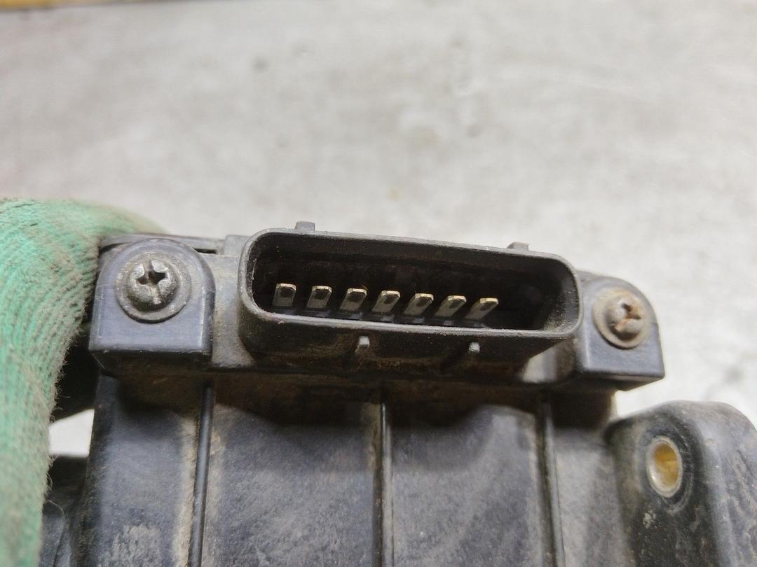 Расходомер воздуха AQNESB Mitsubishi Carisma undefined