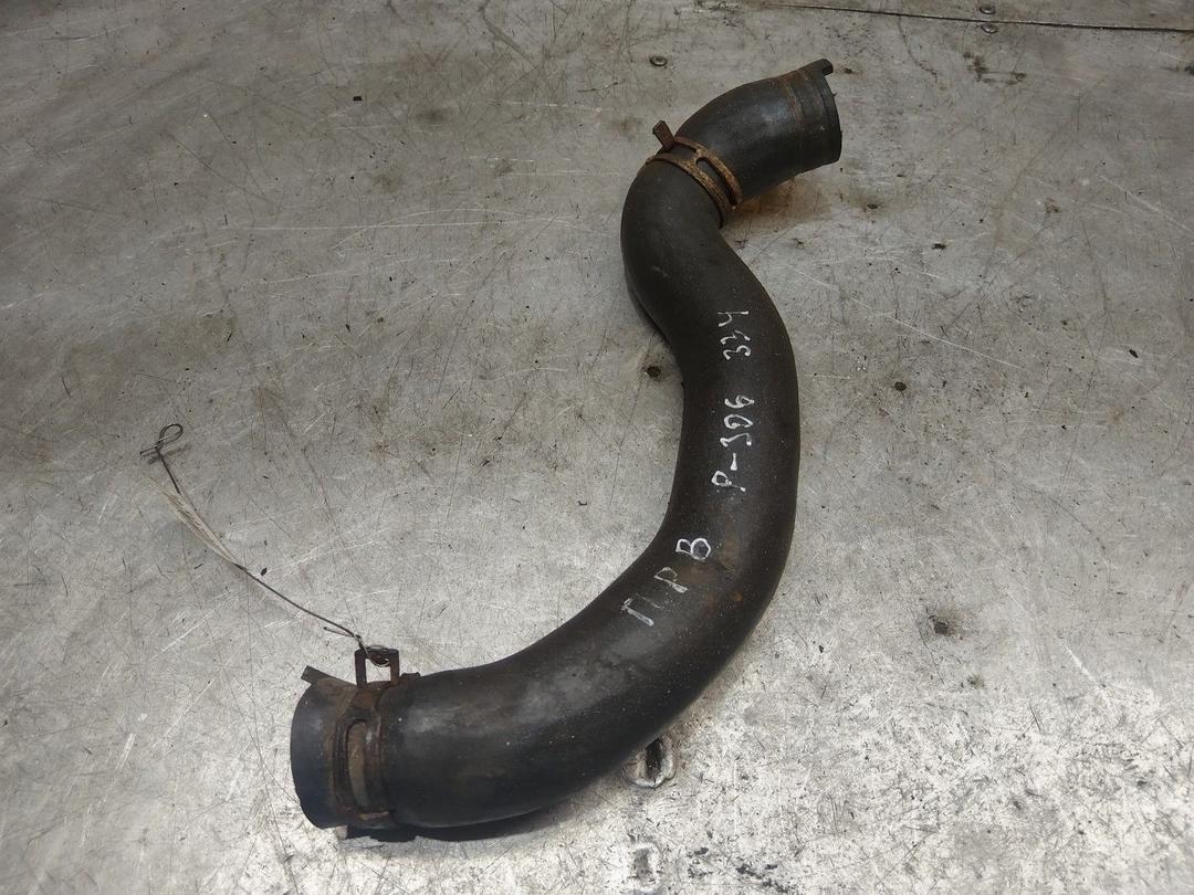 Патрубок радиатора L7W7Q3 Peugeot 306