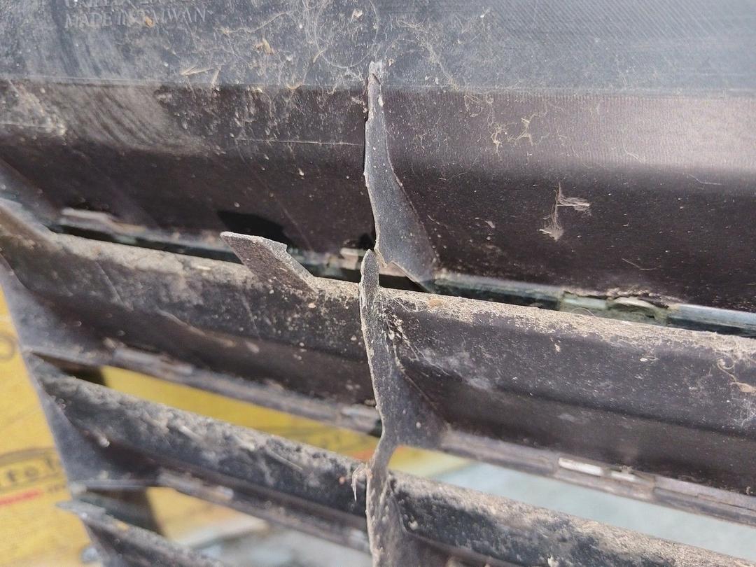 Решетка радиатора 1EQN5L Volkswagen Passat - Фото 10